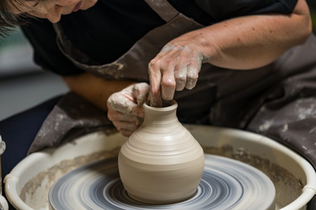 Pottery Class Pot making 도자기 만들기 클래스